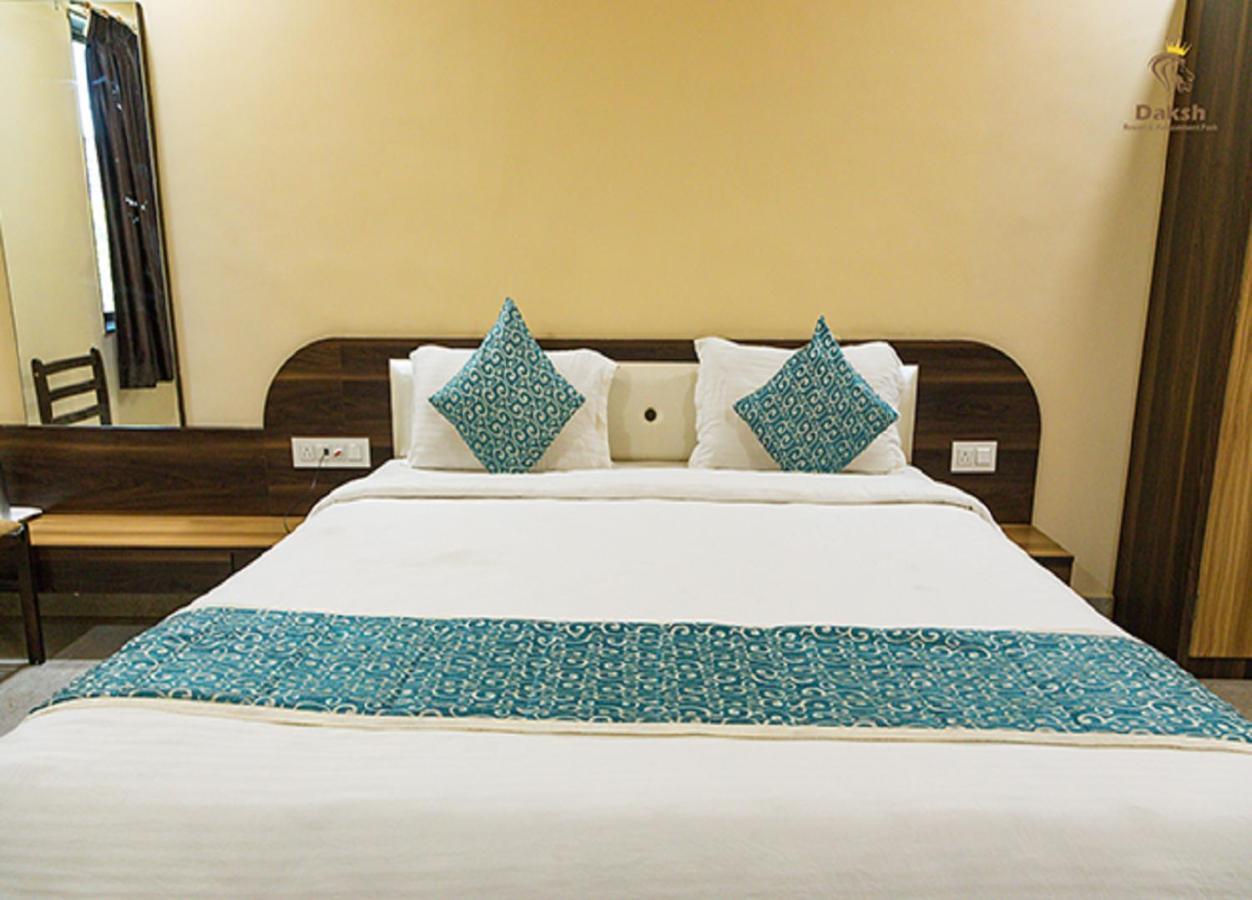 Hotel Somnath Daksh Somnāth Buitenkant foto