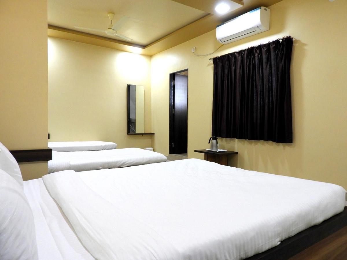 Hotel Somnath Daksh Somnāth Buitenkant foto