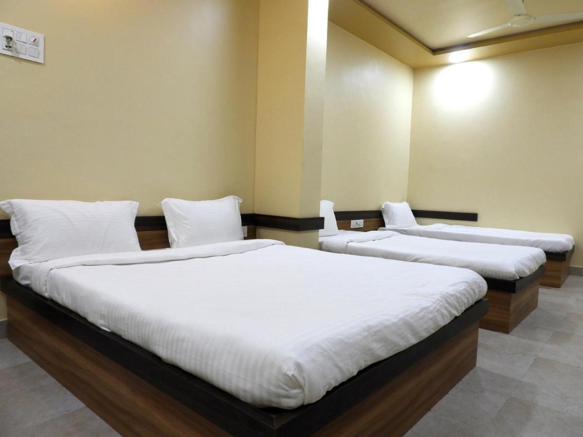 Hotel Somnath Daksh Somnāth Buitenkant foto